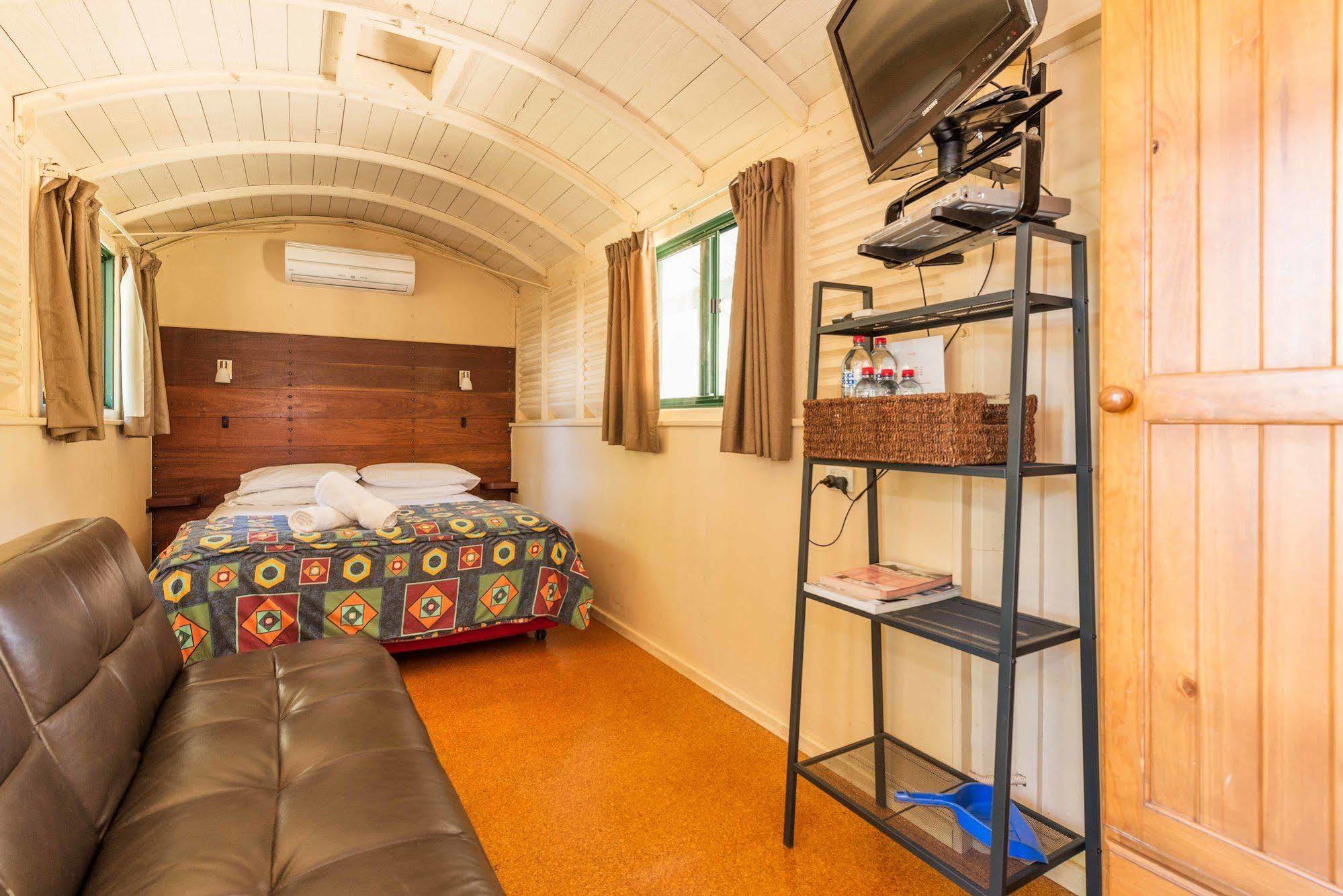 Dunsborough Rail Carriages And Farm Cottages Quindalup Екстер'єр фото